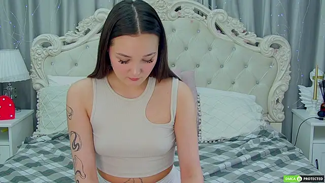 StellaGregory online show from December 4, 2:38 pm