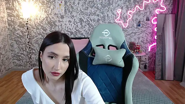 ChelseaFiness online show from November 27, 1:55 pm