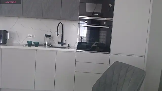 Miss KissKiss7 online show from February 13, 7:19 am