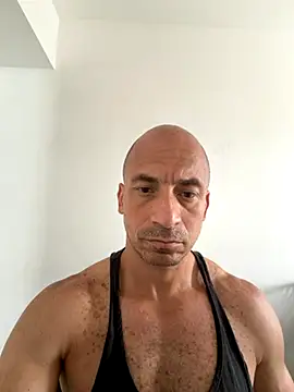 Snapshot of Russo41rj chatting on December 3, 1:10 pm Russo41rj online show from December 3, 1:10 pm