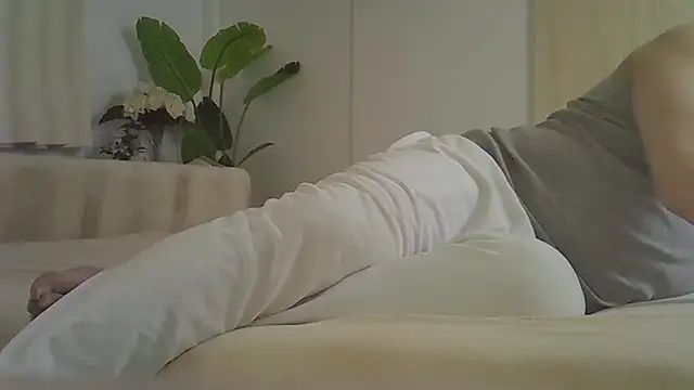 Snapshot of kyono-iyashi chatting on December 15, 2:23 pm kyono-iyashi online show from December 15, 2:23 pm