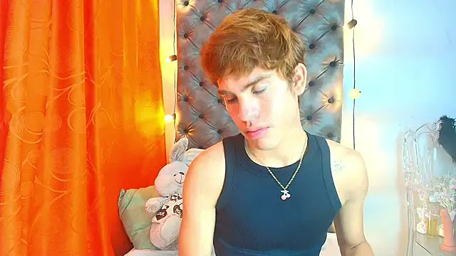 Snapshot of Jacobelord chatting on May 17, 1:44 pm Jacobelord online show from May 17, 1:44 pm