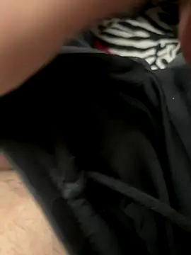 Snapshot of your_playboy_00 chatting on December 18, 7:40 pm your playboy 00 online show from December 18, 7:40 pm