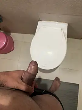 Snapshot of your_playboy_00 chatting on January 18, 11:02 am your playboy 00 online show from January 18, 11:02 am