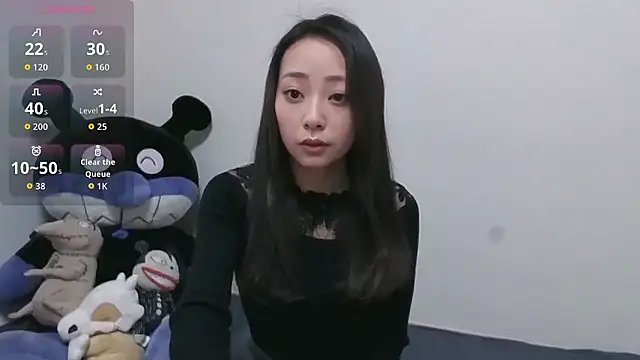 Snapshot of nonchanmanXX chatting on December 15, 8:31 am nonchanmanXX online show from December 15, 8:31 am