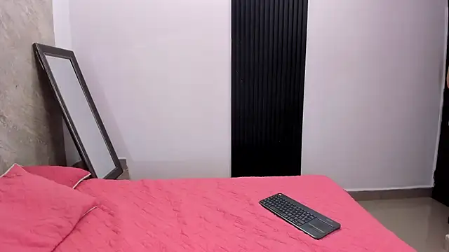 Ada 3 online show from December 18, 8:45 pm