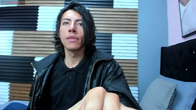 LiamShelby online show from December 20, 2:47 am