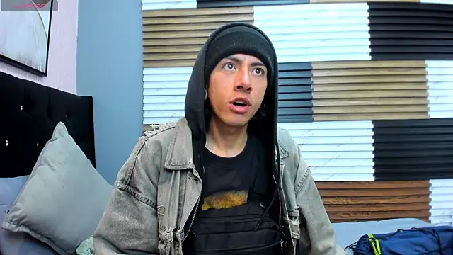 LiamShelby online show from December 21, 3:19 am