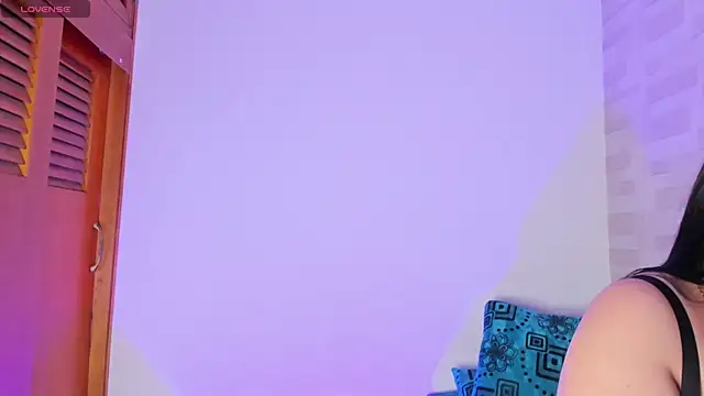 julieta jane s online show from December 14, 7:30 pm