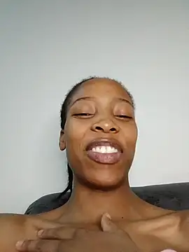 MsParisSmith online show from November 30, 5:36 pm