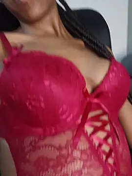 MsParisSmith online show from February 14, 7:25 pm