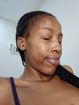 MsParisSmith online show from January 10, 9:15 am