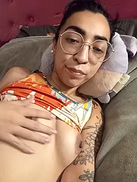 Yani-14 online show from February 17, 4:32 am