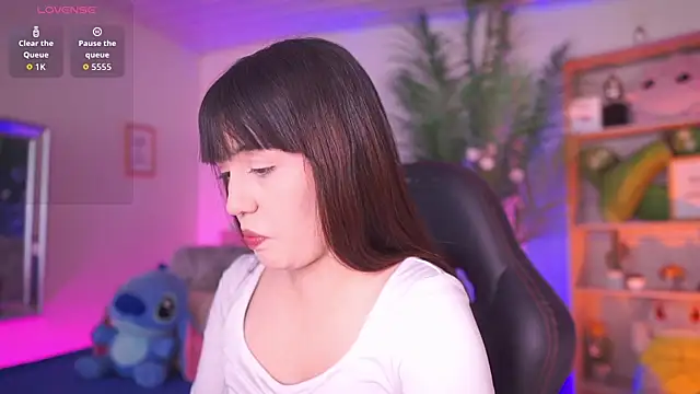 dakotaa 01 online show from June 26, 2:56 pm