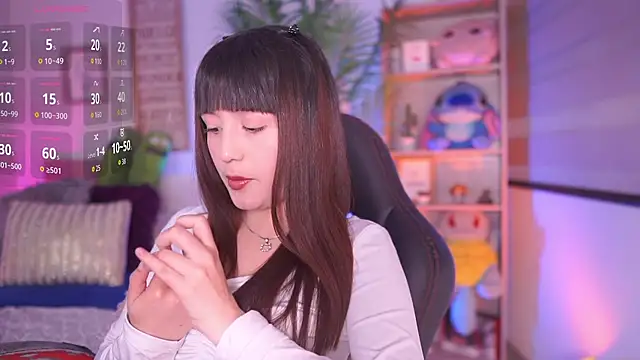 dakotaa 01 online show from June 9, 3:24 pm