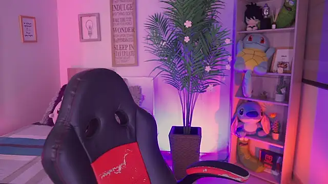 Snapshot of dakotaa_01 chatting on January 9, 4:03 pm dakotaa 01 online show from January 9, 4:03 pm