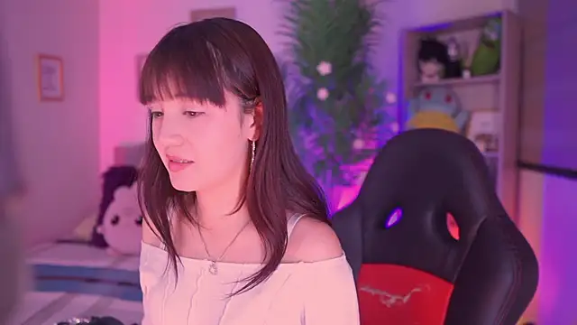 Snapshot of dakotaa_01 chatting on January 14, 4:43 pm dakotaa 01 online show from January 14, 4:43 pm