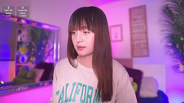 dakotaa 01 online show from April 29, 4:11 pm