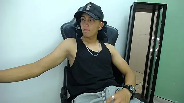 Bagels  online show from November 30, 11:11 am