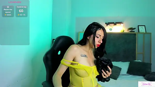 Miha Sophia  online show from November 30, 12:17 pm