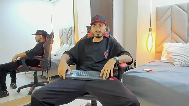 MatthewCullen online show from February 23, 7:47 pm