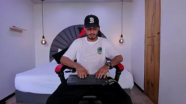 MatthewCullen online show from January 16, 8:13 pm