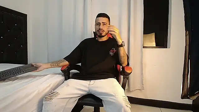 MatthewCullen online show from March 19, 1:44 pm