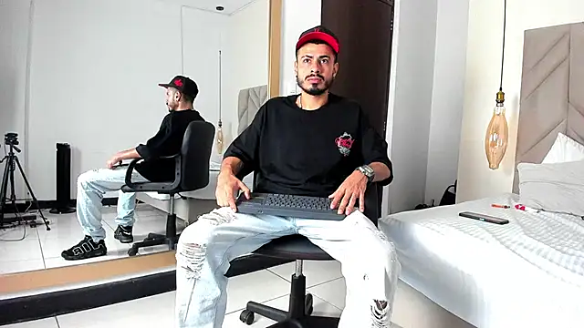 MatthewCullen online show from February 27, 9:47 pm