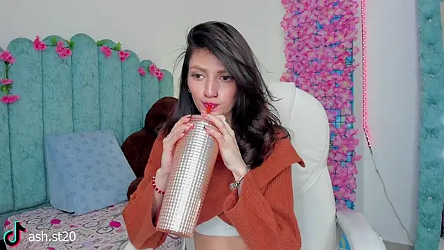 Ash 20  online show from March 25, 5:45 pm