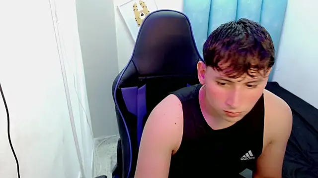 d moneyy  online show from November 27, 9:15 pm