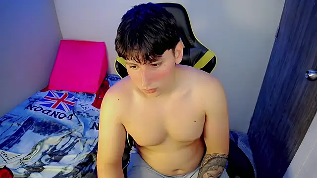 d moneyy  online show from March 3, 3:35 am