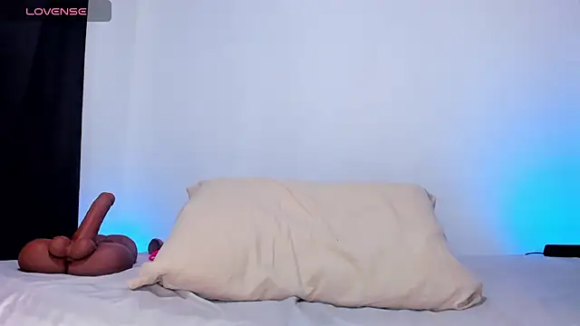 Snapshot of NahomiiAcosta chatting on February 9, 9:13 pm NahomiiAcosta online show from February 9, 9:13 pm