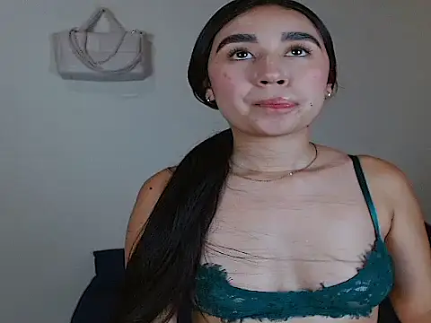 SiennaLorens online show from May 13, 11:12 pm