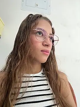 Vanneskk online show from December 4, 1:21 pm