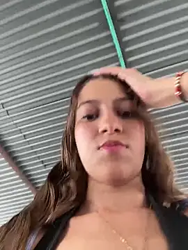 Vanneskk online show from March 30, 7:59 pm