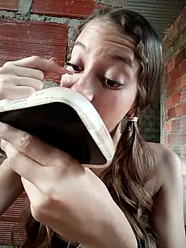 Vanneskk online show from March 13, 7:41 pm