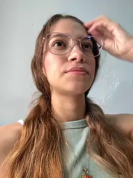 Vanneskk online show from December 3, 1:32 pm