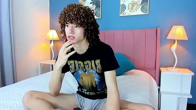 Snapshot of joss_shellby chatting on February 24, 4:30 pm joss shellby online show from February 24, 4:30 pm