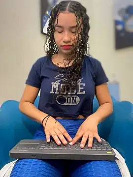 ZoeyFierce online show from July 11, 7:47 pm