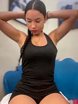 Snapshot of ZoeyFierce chatting on June 1, 6:51 pm ZoeyFierce online show from June 1, 6:51 pm