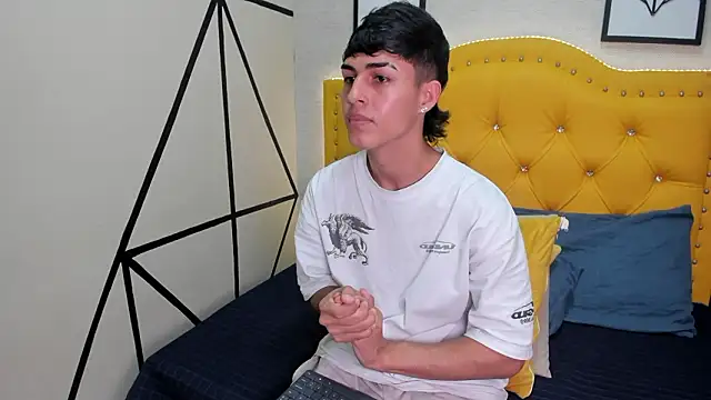 Ethan Jamees online show from February 27, 8:08 pm