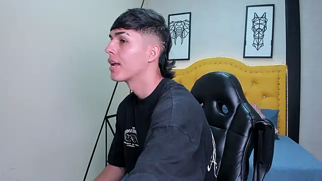 Ethan Jamees online show from February 20, 7:38 pm