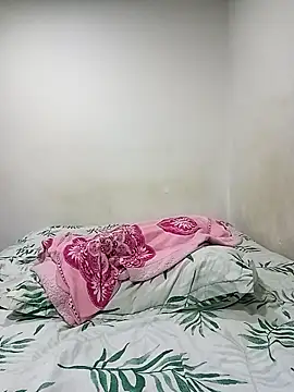 halaia555 online show from December 2, 4:36 am