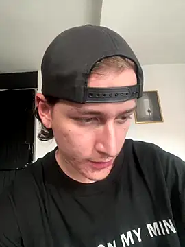 TroyBeckett online show from November 26, 9:59 pm