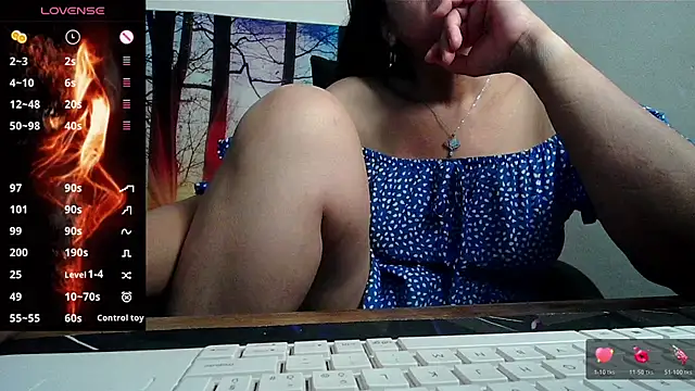 Snapshot of Whisperingfire chatting on June 24, 2:37 pm Whisperingfire online show from June 24, 2:37 pm