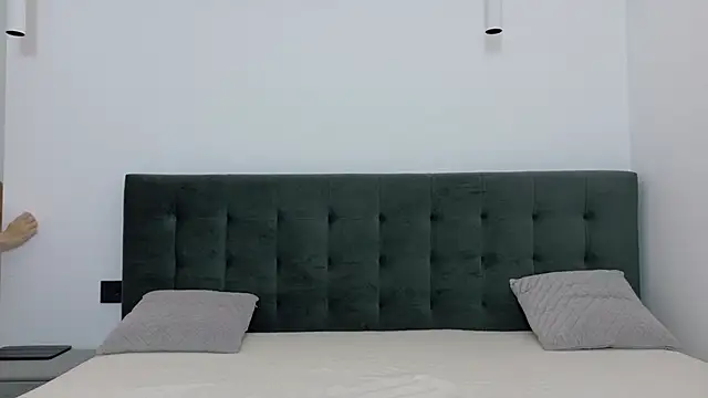 AnnaBenet online show from February 3, 6:35 pm