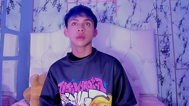 Prince Apolo online show from December 3, 7:46 pm