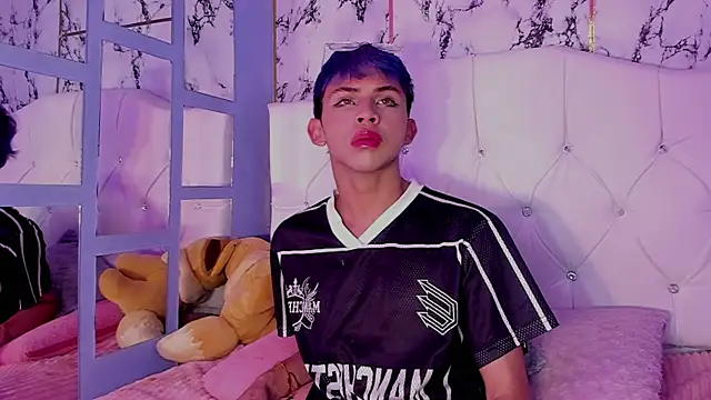 Prince Apolo online show from December 4, 7:57 pm