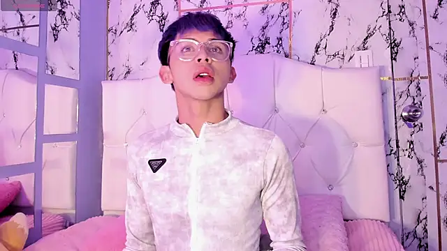 Prince Apolo online show from December 2, 9:49 pm