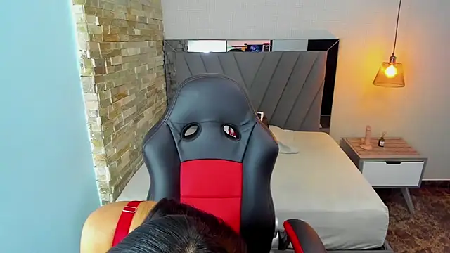 Snapshot of BRIAGALVIN4 chatting on December 2, 7:37 pm BRIAGALVIN4 online show from December 2, 7:37 pm